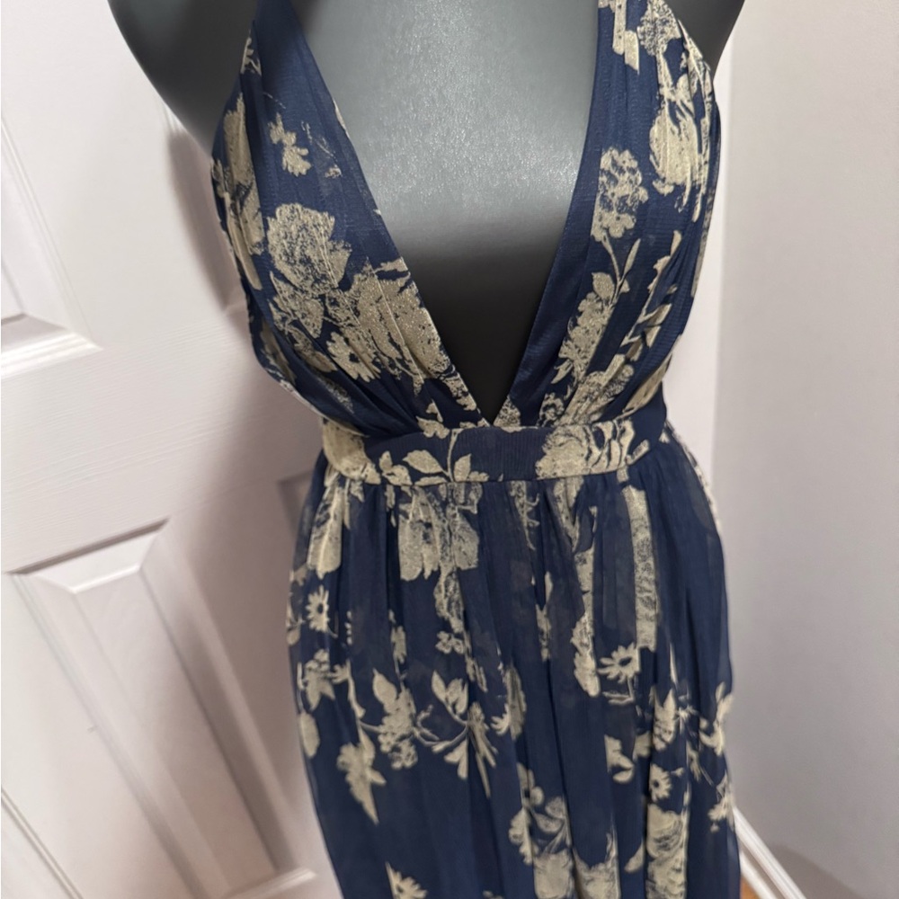 Luxxel Navy and Cream Floral Backless Dress